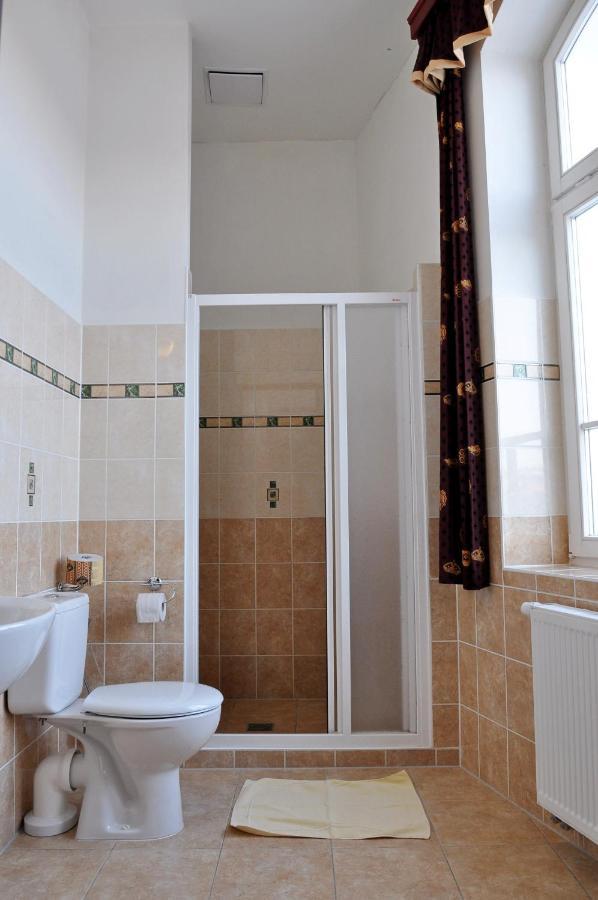 Hotel Cisar Ferdinand Loket Rom bilde