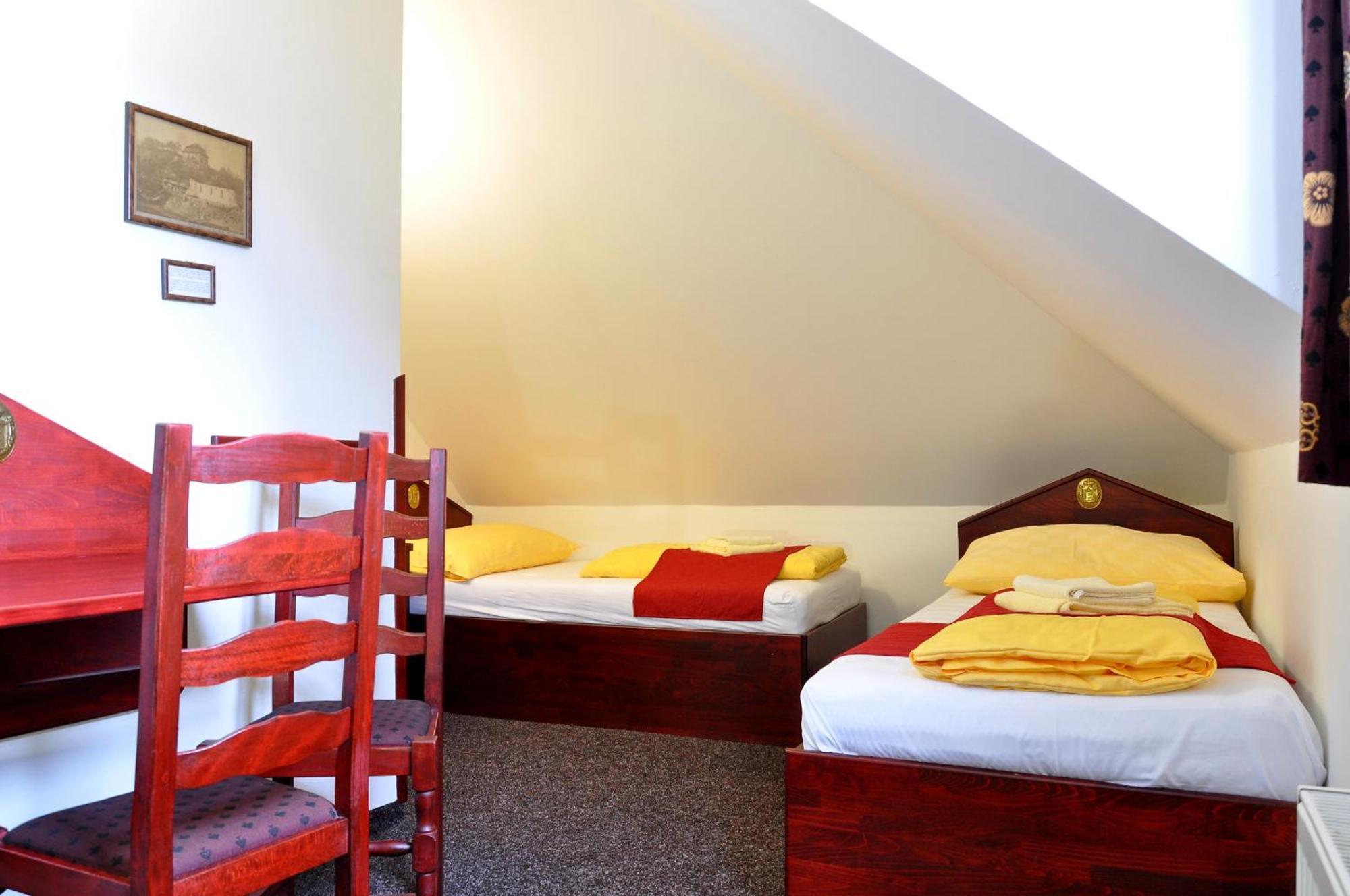 Hotel Cisar Ferdinand Loket Rom bilde