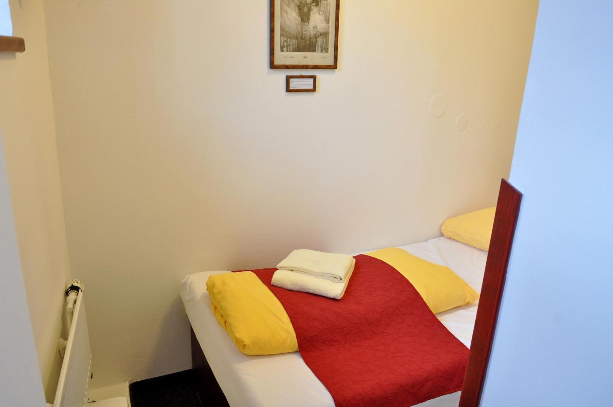 Hotel Cisar Ferdinand Loket Rom bilde