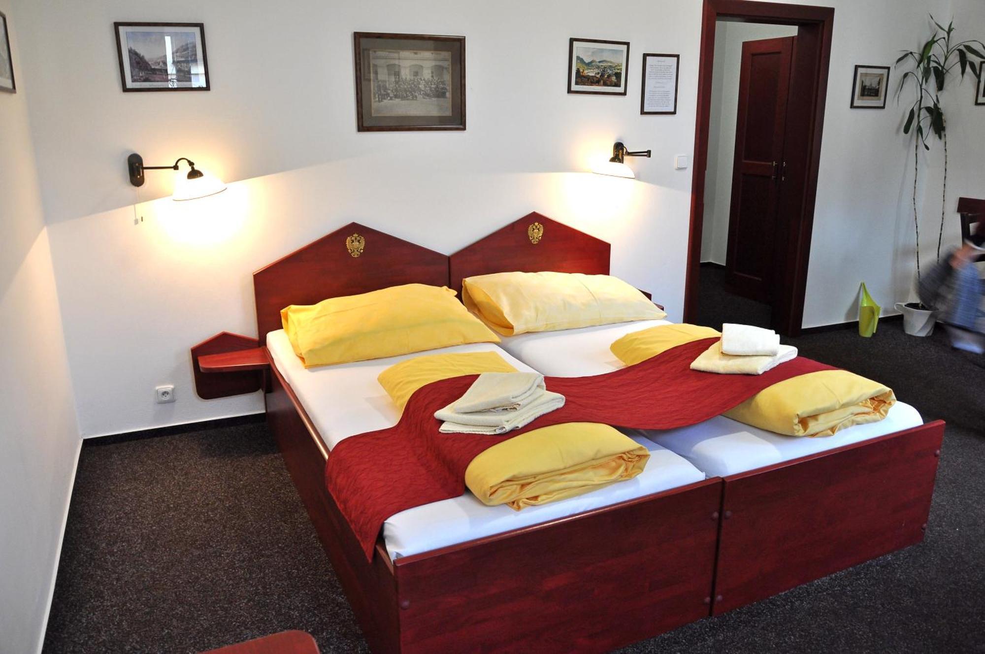 Hotel Cisar Ferdinand Loket Rom bilde